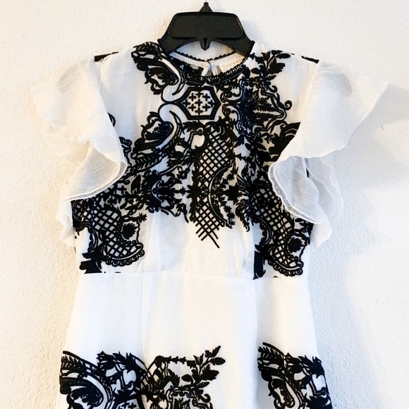 Foxiedox Embroidered Dress - Picture 2 of 6